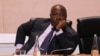 Le président gabonais Ali Bongo Ondimba à Boulogne-Billancourt, à l'ouest de Paris, 12 décembre 2017.