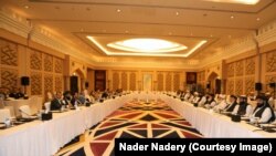 Delegasi Pemerintah Afghanistan dan Taliban bernegosiasi di Doha, Qatar, 2 Desember 2020.