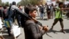 Un jeune garçon lors d'un rassemblement de partisans houthis à Sanaa, Yémen, le 2 avril 2020. (Photo: REUTERS/Mohamed al-Sayaghi)