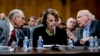 Chuck Grassley, président de la commission judiciaire du Sénat , à gauche, Dianne Feinstein, vice-présidente de la commission, au centre, et Patrick Leahy, ancien président de la commission, à droite, Capitol Hill, Washington, le 13 septembre 2018.