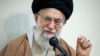 Khamenei accuse les "ennemis" de l'Iran, Washington accroît la pression
