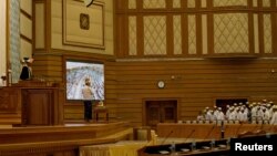 တစ်နိုင်ငံလုံး ပစ်ခတ်တိုက်ခိုက်မှု ရပ်စဲရေး သဘောတူစာချုပ်ကို ပြည်ထောင်စုလွှတ်တော်က အတည်ပြု။
