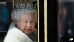 La Reine Elizabeth II, Londres le 27 mai 2015. 
