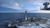 USS Kidd transit bersama kapal induk USS Theodore Roosevelt dalam Latihan Northern Edge 2019 di Teluk Alaska, 16 Mei 2019. (Foto: via Reuters)