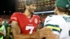 Un quarterback américain refuse de se lever lors de l'hymne national