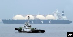 Sebuah pelabuhan di Yokohama, barat daya Tokyo. (Foto: AP)