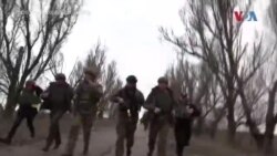 Минофрлачки оган врз меѓународни новинари и украински официјални лица