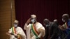 Le médiateur ouest-africain appelle à une transition courte au Mali