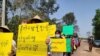 ၂ ခြောက်လုံးသပိတ် စစ်အာဏာရှင်ဆန့်ကျင်ရေး ဆန္ဒပြကြသူများ။ (ဖေဖေါ်ဝါရီ ၂၂ ၂၀၁၆/ဓာတ်ပုံ-GSCB)