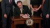 Mike Pompeo, de la CIA à secrétaire d'Etat