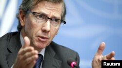 Special Representative of the Secretary-General for Libya and Head of United Nations Support Mission in Libya (UNSMIL) Bernardino Leon speaks at the Palais des Nations in Geneva, Switzerland, Aug. 11, 2015. 