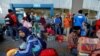 Warga yang bersiap-siap mudik ke kampung halaman di Terminal Pulo Gebang, Jakarta Mei tahun 2019 lalu (foto dok.). 