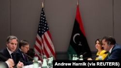 Waziri wa mambo ya nje wa Marekani Antony Blinken na waziri mkuu wa Libya Abdulhamid Dbeibeh