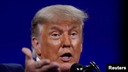Mantan presiden AS Donald Trump berbicara di Konferensi Tindakan Politik Konservatif (CPAC) di Orlando, Florida, 28 Februari 2021. (Foto: Reuters)
