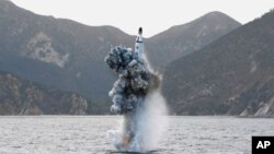 Dewan Keamanan PBB menyebut ujicoba rudal balistik Korea Utara Sabtu (23/4) sebagai “pelanggaran serius” resolusi PBB.