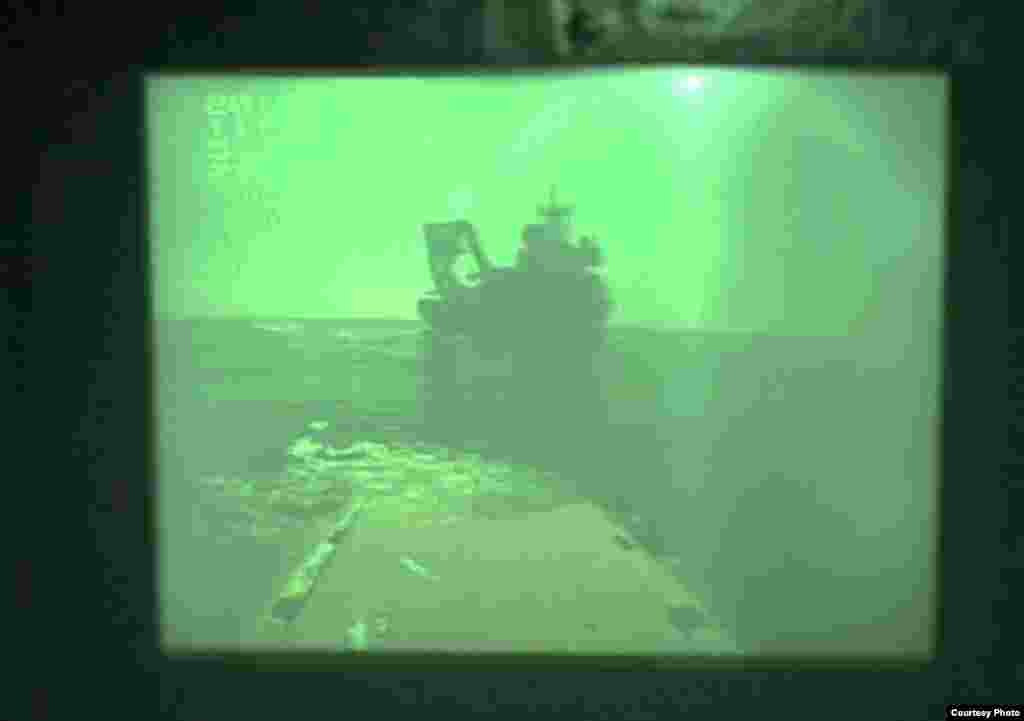 View of R/V Atlantis ship from inside Alvin after a successful dive to the methane seeps off of Hydrate Ridge, Oregon.&nbsp; (V. Orphan) 