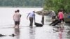 Diplomats Plant Seagrass to Celebrate World Environment Day