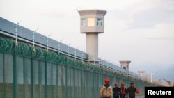 중국 당국이 직업 교육 센터라고 주장하는 신장 위구르 자치구 다반청의 수용 시설.