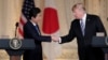 Pertemuan Trump dan Abe Tak Hasilkan Persetujan Dagang