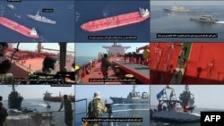 Gabungan gambar yang didapat dari potongan tayangan televisi Iran pada 3 November 2021 ini menunjukkan Korps Garda Revolusi Iran menyita sebuah tanker di laut Oman. (Foto: AFP/HO/Iranian Army Office)