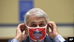 Dr. Anthony Fauci, Kepala Institut Nasional bagi Alergi dan Penyakit Menular (NIAI) di Gedung Capitol, Washington, D.C., 31 Juli 2020. (Kevin Dietsch/Pool via AP)