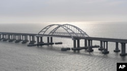 Побудова Керченського мосту порушує суверенітет України, її засуджено міжнародною спільнотою, наголосили в Міністерстві фінансів США 