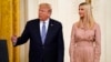 Presiden Donald Trump didampingi putrinya Ivanka Trump menghadiri sebuah acara di Gedung Putih, Washington, pada 28 April 2020. (Foto: AP/Evan Vucci)