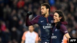 L'attaquant brésilien du Paris Saint-Germain Neymar, après un but marqué sur penalty à Paris, le 27 janvier 2018.